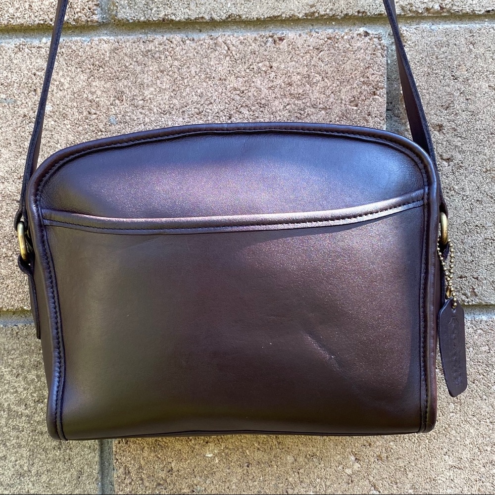 Vintage Coach Metropolis Zip 9087